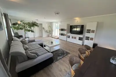 Image de Bungalow, 4 bedrooms, 8 persons, 1. 5 bathrooms, large property