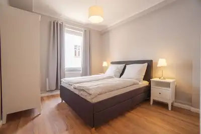 Image de \"Purple Chill\" Super central apartment - Hbf/CityGate/Messe - 50m2