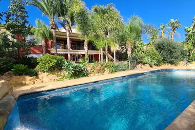 Image de 10 Bedroom 5* Luxury Villa. Heated Pool & 6 seater jacuzzi. . 30 Guests max