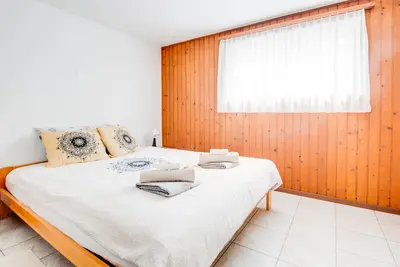 Image de Cozy apartment with garden, veranda and mountain view