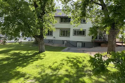 Image de Spacious basement rental in central Hurricane