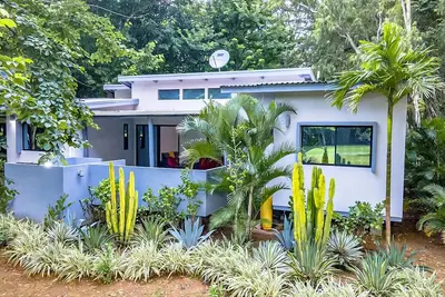 Image de Eco Casita Azul Golf View 5 min to the beach in Hacienda Iguana