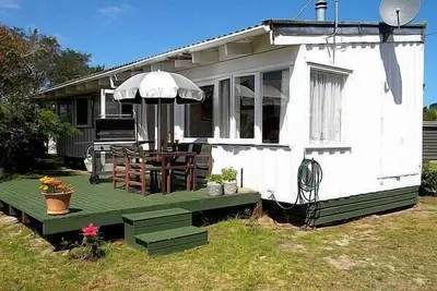 Image de Hibiscus Cottage - Whangamata Bach