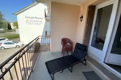 Image de Studio avec grand Balcon proche des thermes