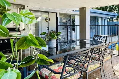 Image de Luxury home with pool close to Surfers Paradise
