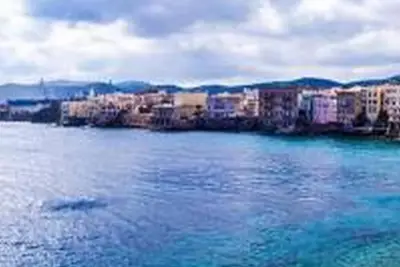 Image de Απολαυση. . . . ησυχια-ηρεμια Near to town but in clean air, and cosmopolitan view. .