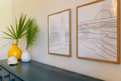 Image de Quintessential Fl Home Bursting with Color