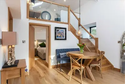 Image de Chygwins Barn - luxury pet free barn conversion near Praa Sands beach, parking