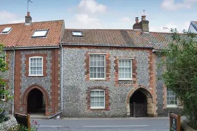 Image de 3 chambres à coucher à Cley-next-the-Sea