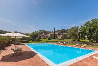 Image de Villa Travicello - Quatre Chambres Villa, Couchages 8
