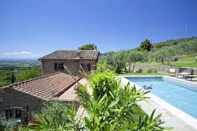 Image de Villa Thania - Cinq Chambres Villa, Couchages 10