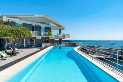 Image de Villa Sul Mare - Huit Chambres Villa, Couchages 16