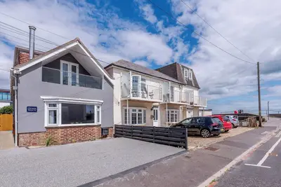 Image de 4 chambres à coucher à Felpham, near Bognor Regis