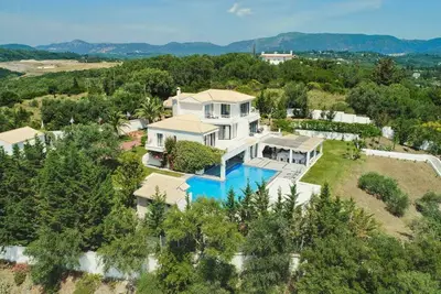 Villa Electra - Huit Chambres Villa, Couchages 23