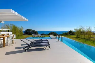 Image de Villa Strabo - Trois Chambres Villa, Couchages 6