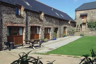 Image de 4 chambres à coucher à Halwell, near Totnes