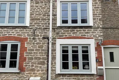 Image de 2 chambres à coucher à Bruton