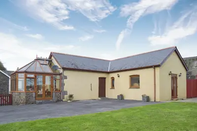Image de 2 chambres à coucher à Ludchurch, near Narberth