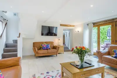 Image de 5 chambres à coucher à Neatishead, near Norwich