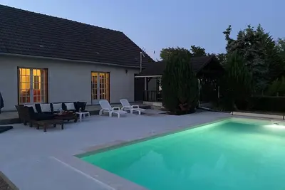 Image de House with heated swimming pool 130 km from Paris