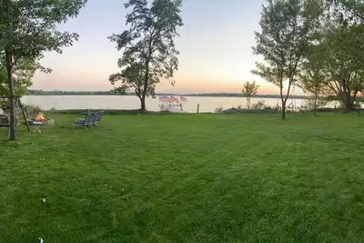 Image de Watkins Lake House With large Lot and Dock