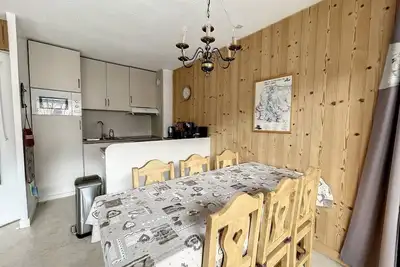 Image de 3 pièces Sud 2** - 6 couchages - Centre Station - Parking Fermé