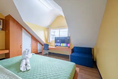 Image de Huge House for the Family in the Middle of Metro Manila