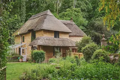 Image de Woodland Round House - Luxury Cottages