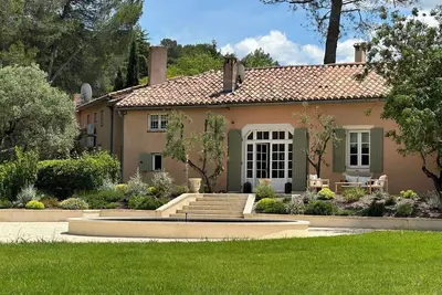 Image de Brautführer Mas Provençal Near St. Remy de Provence