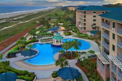 Image de Ocean Front Villa in a Relaxed and Inviting Resort Setting