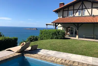Image de Adosado en la Costa con Excelentes Vistas al Estuario de Urdaibai