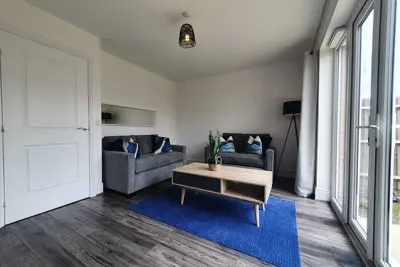 Image de Cheerful 4-bedroom town house with parking