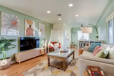 Image de Well-Appointed Family Summer Home - King Bed - Close to Den & Anschutz
