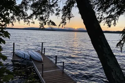 Image de Great Pond Sunsets - A Classic Camp: Pet Friendly, Kayaks, Dock