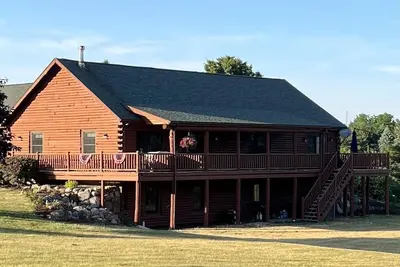 Image de Southwest Michigan log cabin