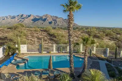 Image de Incredible Views, pool, spa, ping pong table, by Golf course, bike and walk path