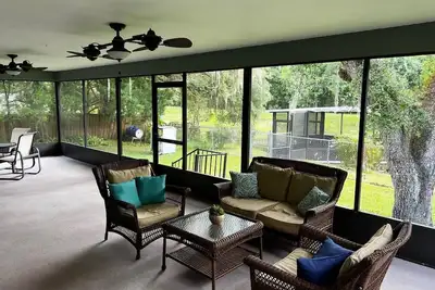 Image de Floating dock/ Kayaks/ Paddle Board- Lots of Space