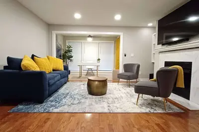 Image de Luxury Vinings Condo - 5 mi from Truist Park