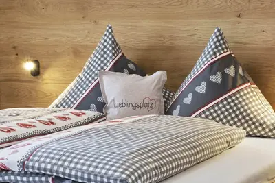 Image de Vacation apartment in the attic, 80 sqm, 2 bedrooms with balcony, max. 3 persons
