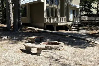 Image de Beautiful Priest Lake Getaway with Private Dock 3Br 2Ba