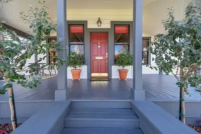 Image de Historic Visalia 3br/2ba - Walk to Downtown