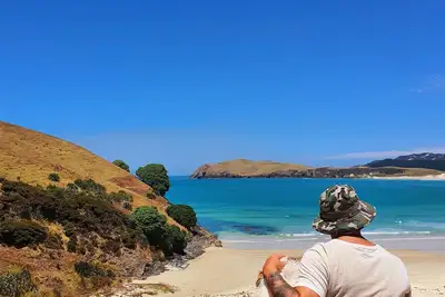 Image de Wake to the sound of the beach! ! 5min walk to the water