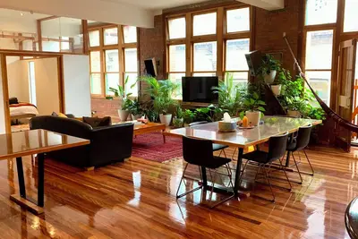 Image de Unique Designer Cbd Laneway Warehouse