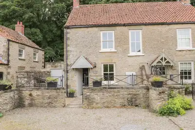 Image de Snowdrop Cottage, pet friendly, with open fire in Brompton-By-Sawdon