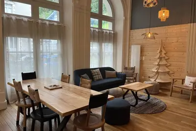 Image de Appartement haut de gamme 113m² centre-ville pour 6/8 pers