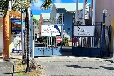 Duplex 100 m from the lagoon