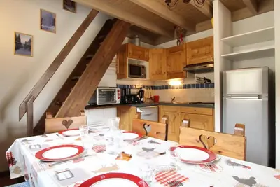 Image de 2ème étage, balcon, télévision, casier à ski, 42m², Aussois