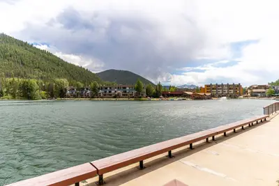 Private Patio w/ Lake and Mountain Views, Shared Pool, Sauna & Hot Tub!