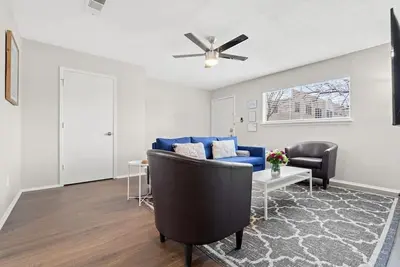 Image de Choctaw Stadium Suite* Clean with experienced host