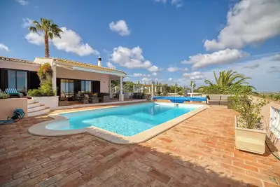 Image de Luxury Villa * Large Pool * Hot tub * Elevated Ocean views * Beaches nearby